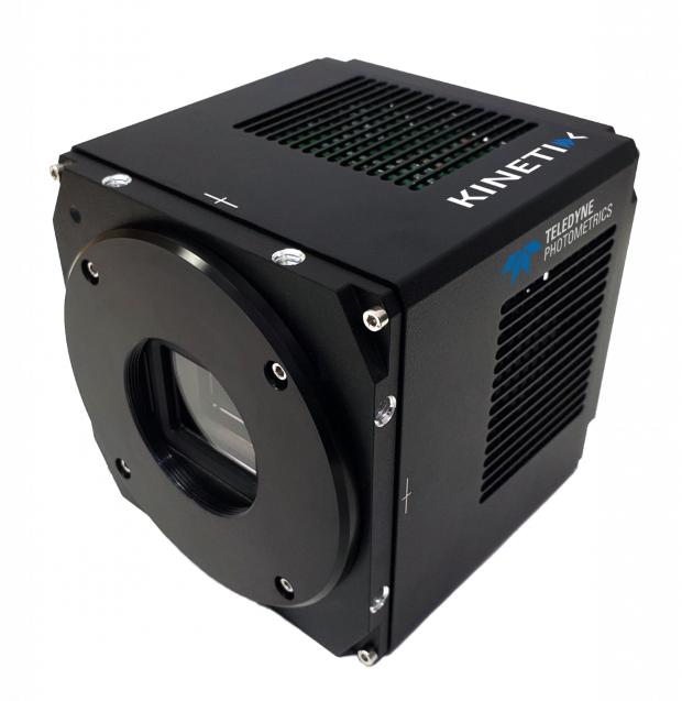 Kinetix-mock-up-v4-Family-996x1024.png